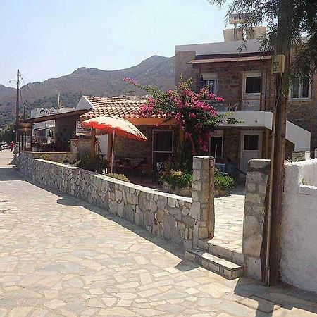 Spiros Apartments Livadia (Tilos) Exterior foto