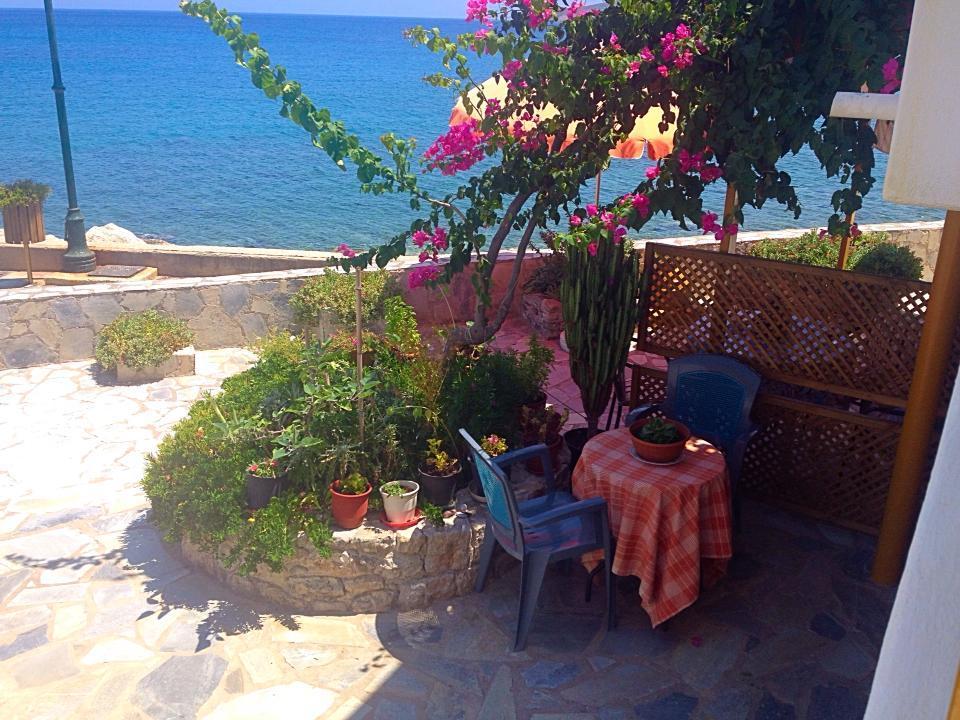 Spiros Apartments Livadia (Tilos) Exterior foto