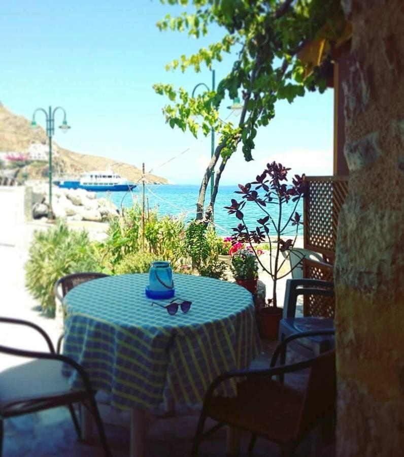 Spiros Apartments Livadia (Tilos) Exterior foto